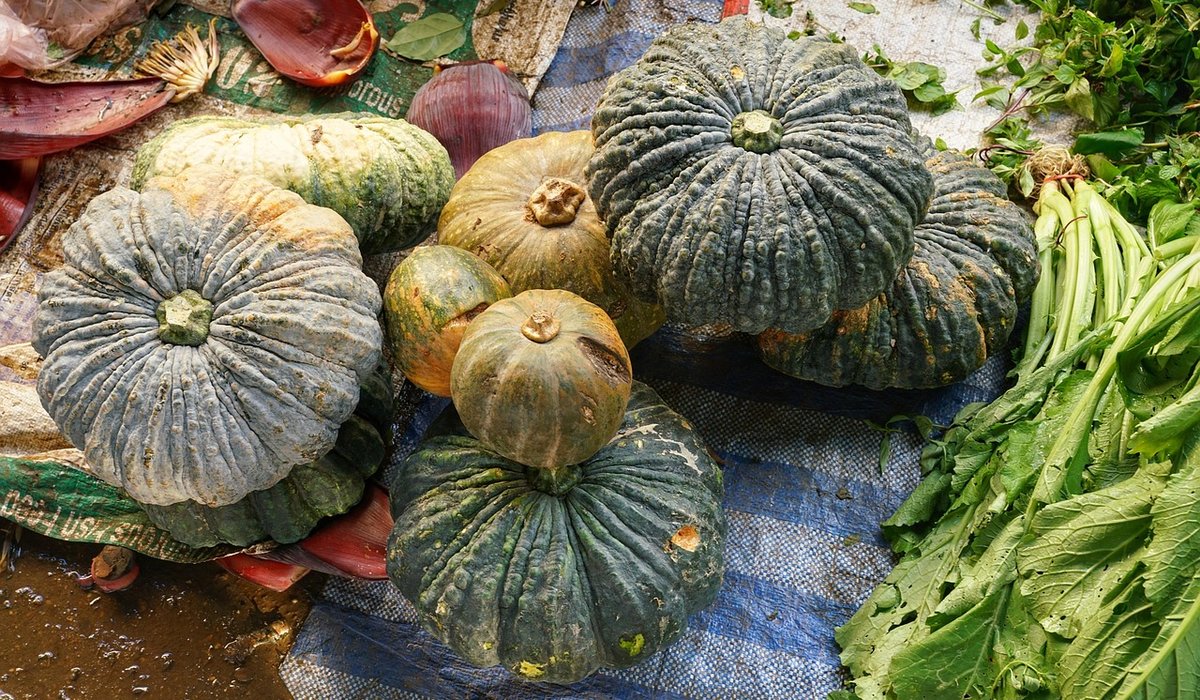 How to Eat Seasonally in the UK